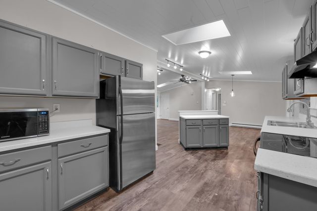 139 Podunk Rd, Sturbridge, MA 01566