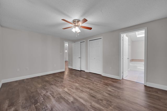 139 Podunk Rd, Sturbridge, MA 01566