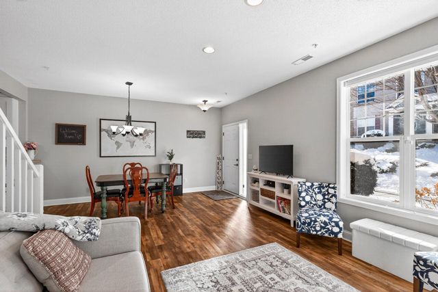 7769 Madelyn Creek Drive, Victoria, MN 55386