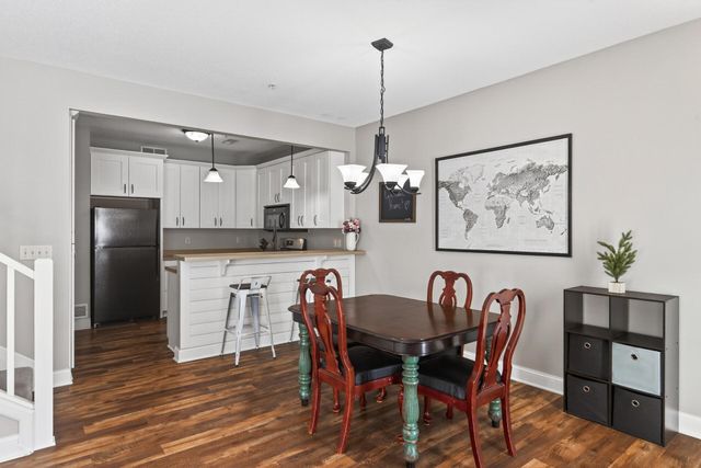 7769 Madelyn Creek Drive, Victoria, MN 55386