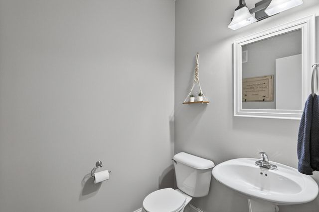 7769 Madelyn Creek Drive, Victoria, MN 55386