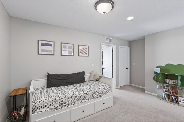 7769 Madelyn Creek Drive, Victoria, MN 55386