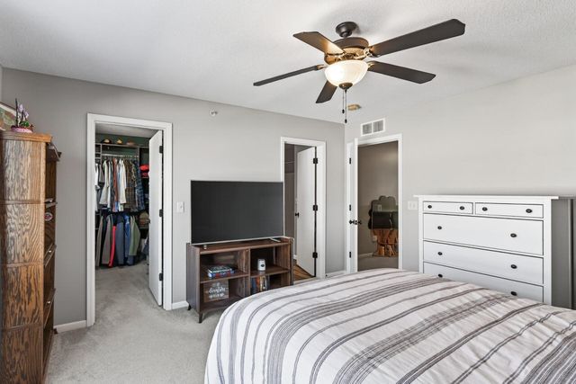 7769 Madelyn Creek Drive, Victoria, MN 55386