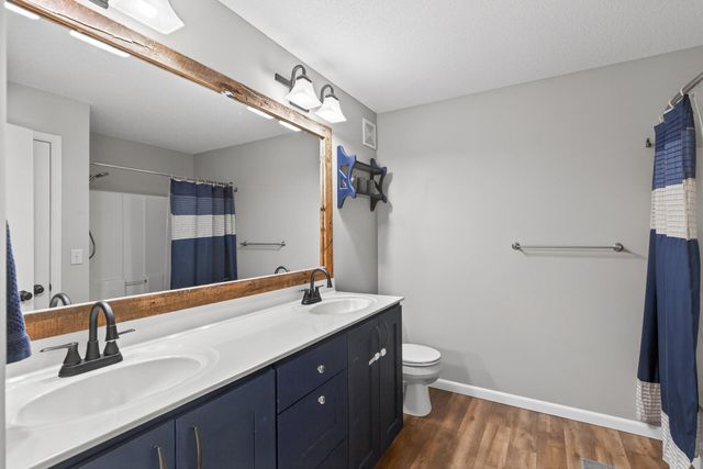 7769 Madelyn Creek Drive, Victoria, MN 55386