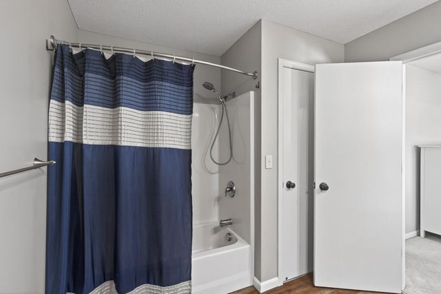 7769 Madelyn Creek Drive, Victoria, MN 55386