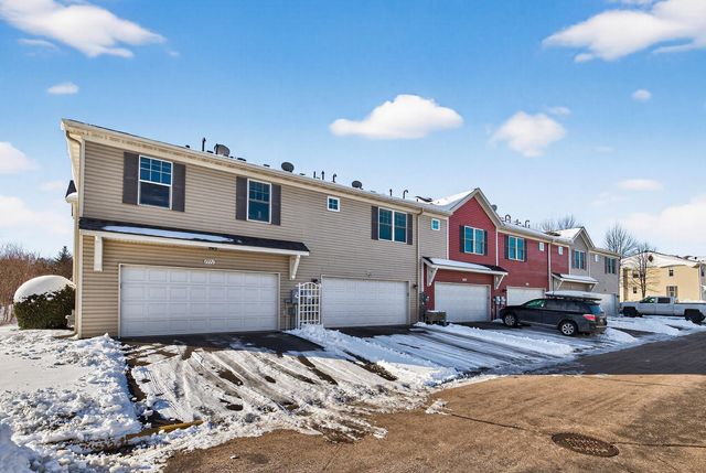 7769 Madelyn Creek Drive, Victoria, MN 55386