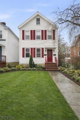 46 Maple St, Bloomfield Twp., NJ 07003