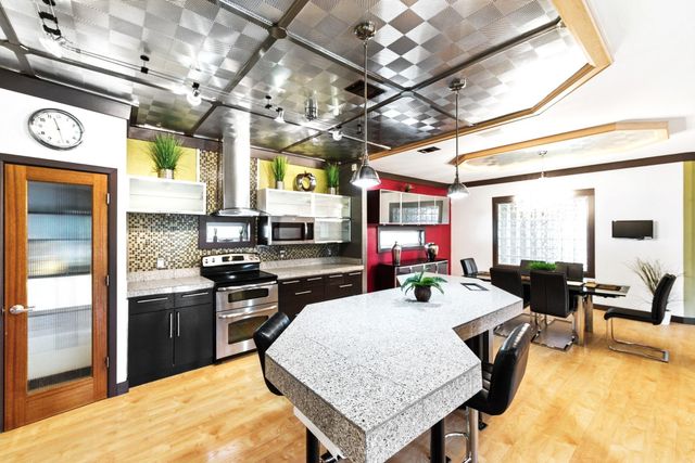 1301 S 1st ST 1 & 2, Austin, TX 78704