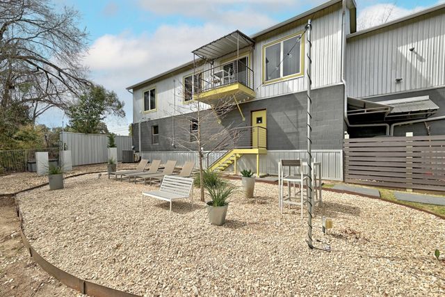 1301 S 1st ST 1 & 2, Austin, TX 78704