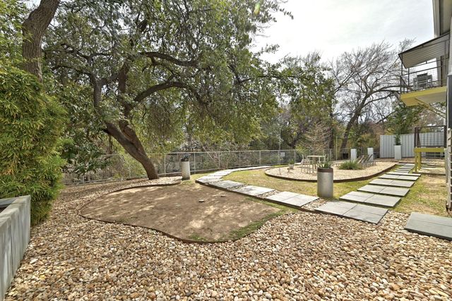 1301 S 1st ST 1 & 2, Austin, TX 78704