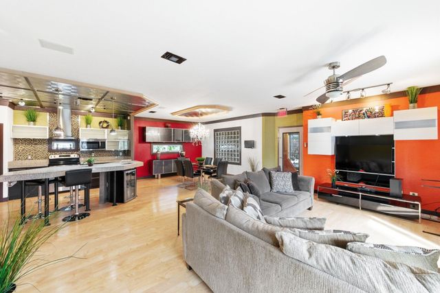 1301 S 1st ST 1 & 2, Austin, TX 78704