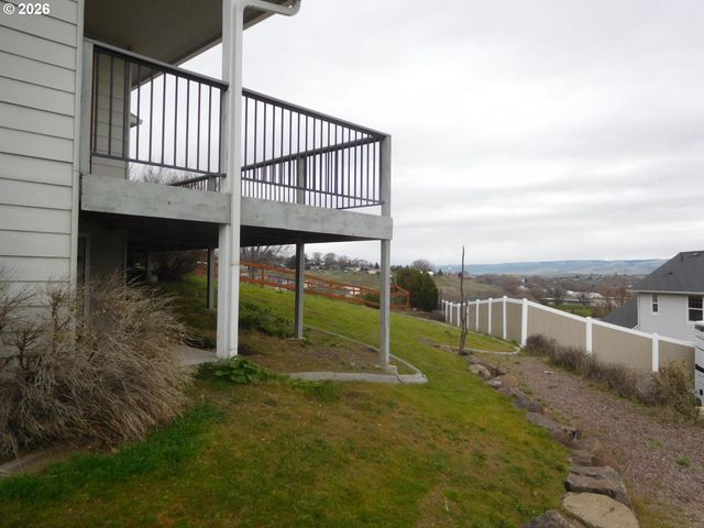 730 Nw 23RD St, Pendleton, OR 97801