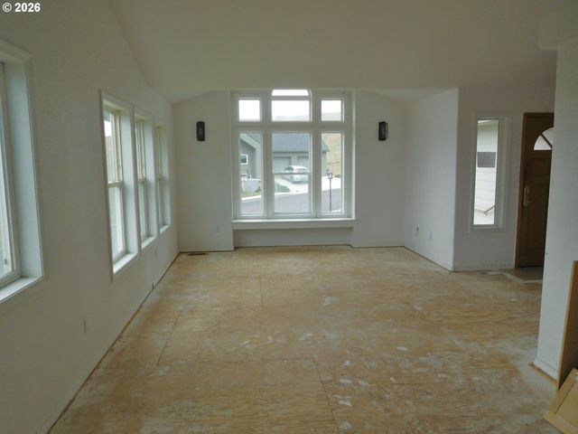 730 Nw 23RD St, Pendleton, OR 97801