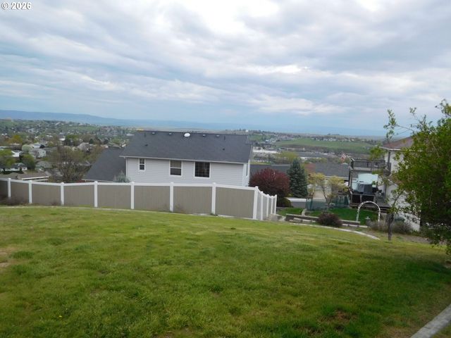 730 Nw 23RD St, Pendleton, OR 97801