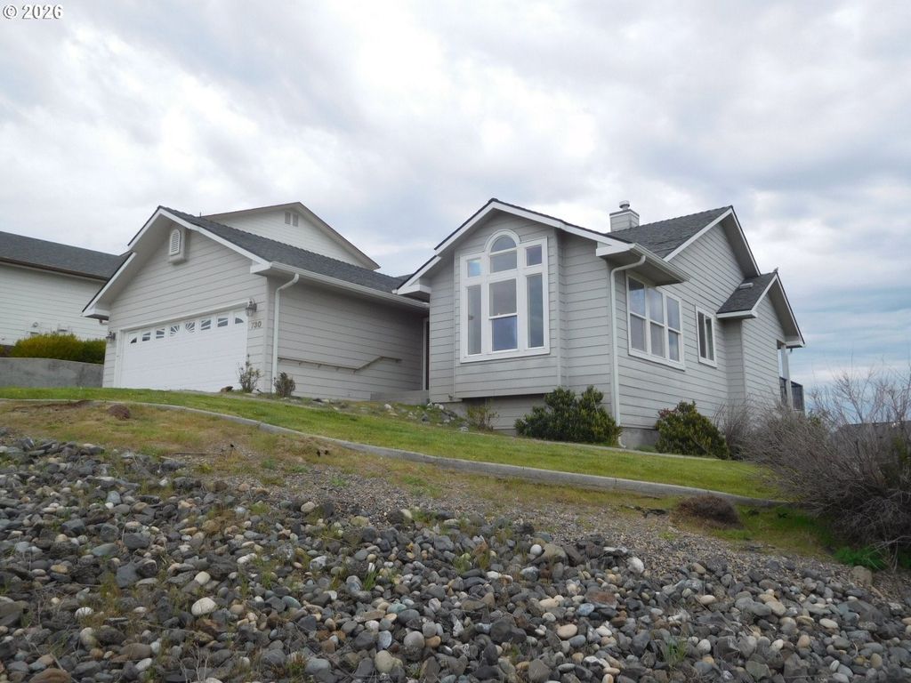 730 Nw 23RD St, Pendleton, OR 97801