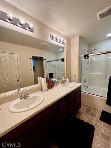 18394 Damiana, San Bernardino, CA 92407