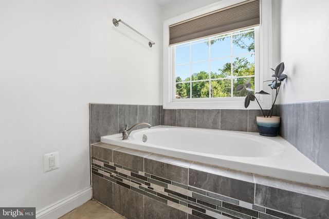 18479 COLONIAL DR, Culpeper, VA 22701