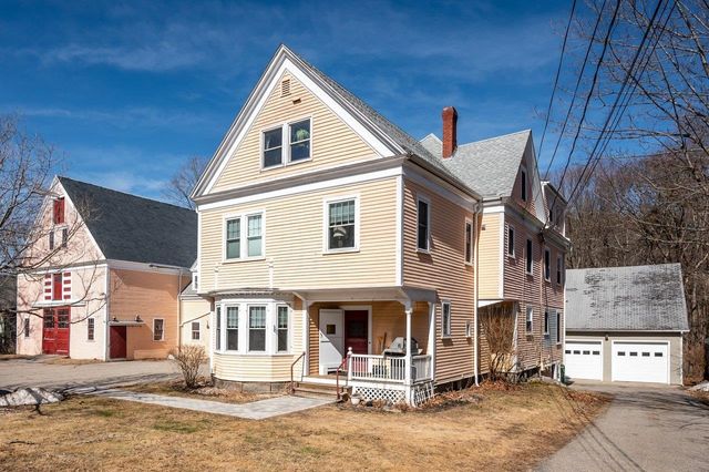 221 Atlantic Avenue, North Hampton, NH 03862
