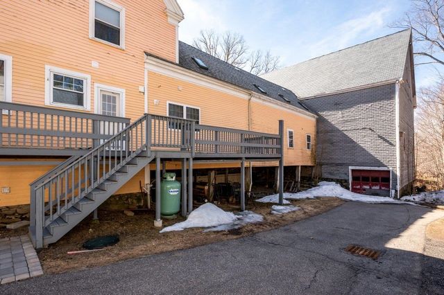 221 Atlantic Avenue, North Hampton, NH 03862