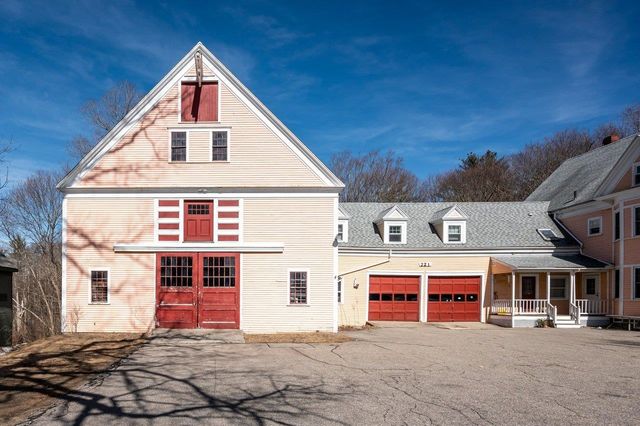 221 Atlantic Avenue, North Hampton, NH 03862