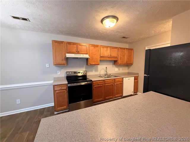 4029 Professional Drive 14, Hope Mills, NC 28348