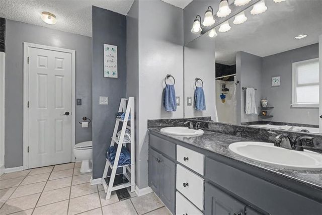 32 Country Meadow Way NW, Cartersville, GA 30121