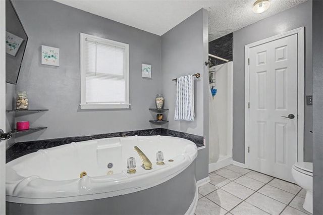 32 Country Meadow Way NW, Cartersville, GA 30121