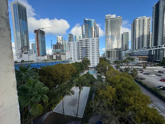 850 N Miami Ave 703, Miami, FL 33136
