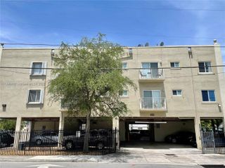 3201 W Flagler St 102, Miami, FL 33135