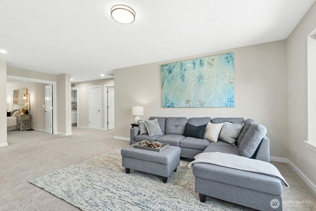 23225 SE 50th Street, Issaquah, WA 98029
