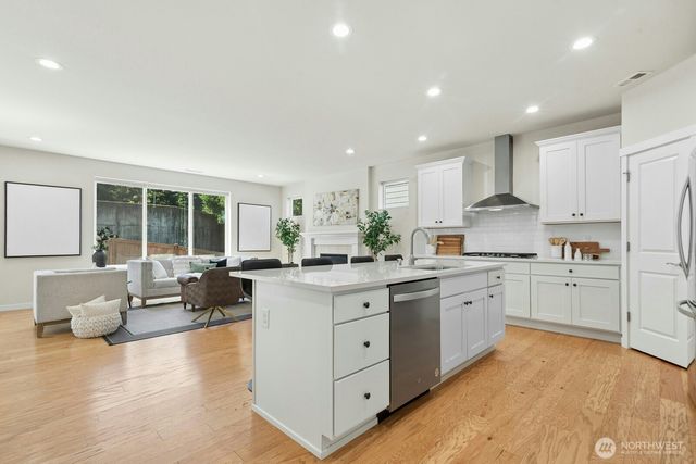 23225 SE 50th Street, Issaquah, WA 98029