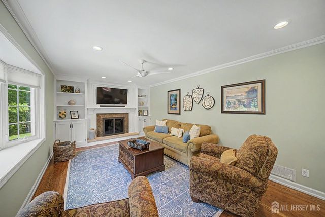 13 MABRO Drive, Denville, NJ 07834