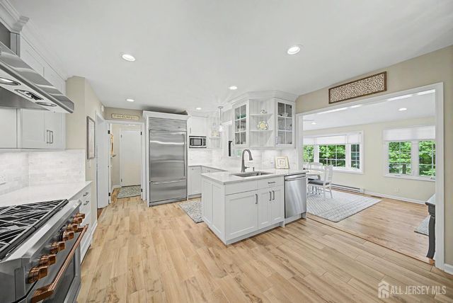 13 MABRO Drive, Denville, NJ 07834