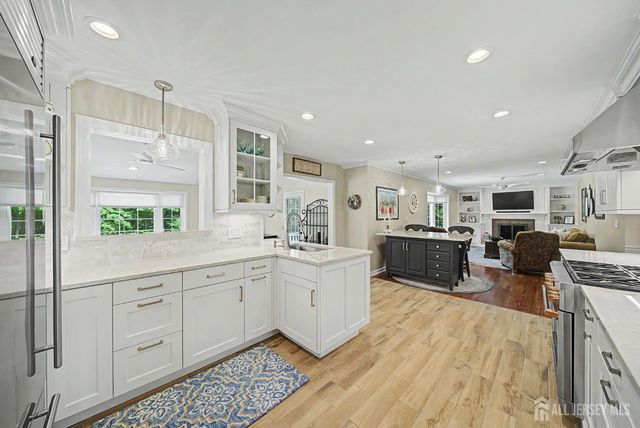 13 MABRO Drive, Denville, NJ 07834