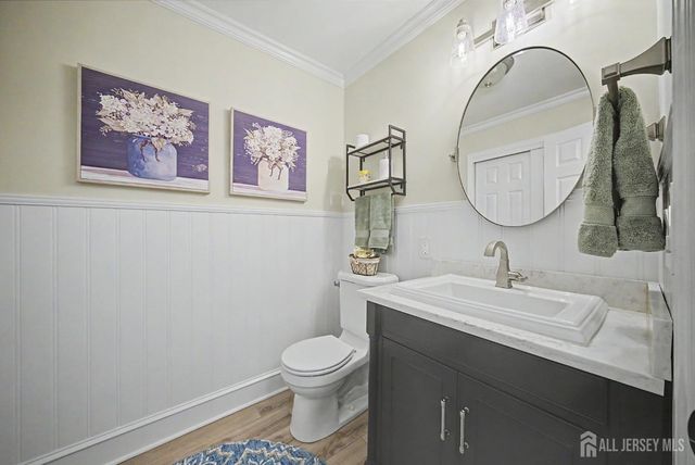 13 MABRO Drive, Denville, NJ 07834