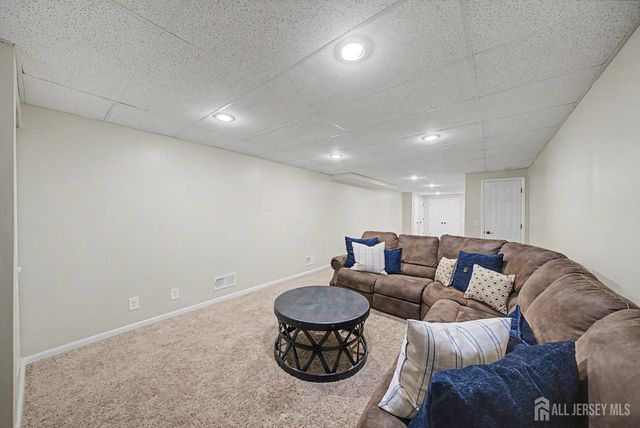 13 MABRO Drive, Denville, NJ 07834