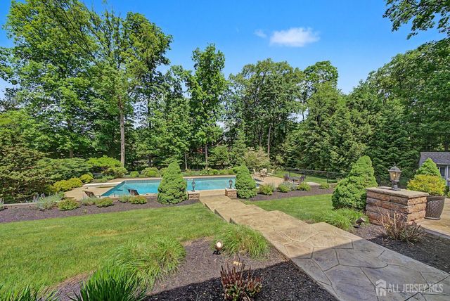 13 MABRO Drive, Denville, NJ 07834