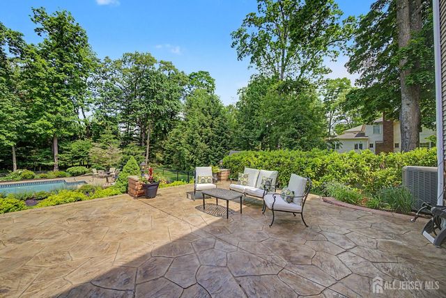 13 MABRO Drive, Denville, NJ 07834