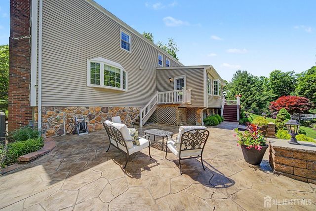 13 MABRO Drive, Denville, NJ 07834
