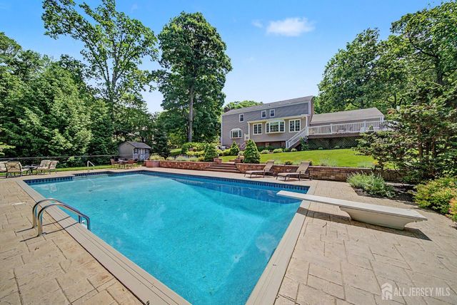 13 MABRO Drive, Denville, NJ 07834