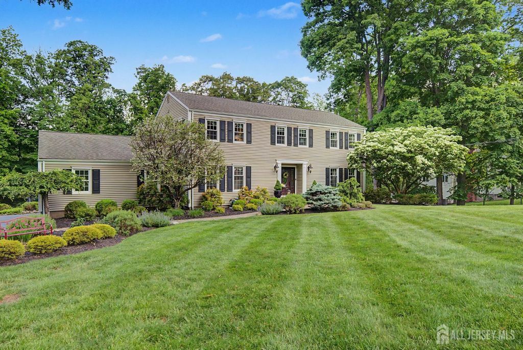 13 MABRO Drive, Denville, NJ 07834