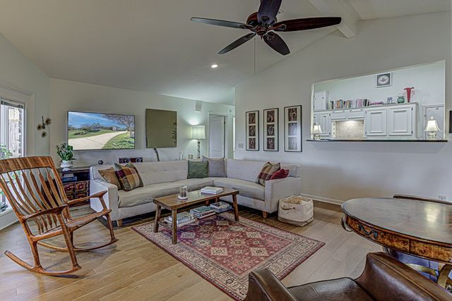 507 Mountain Dr, Horseshoe Bay, TX 78657