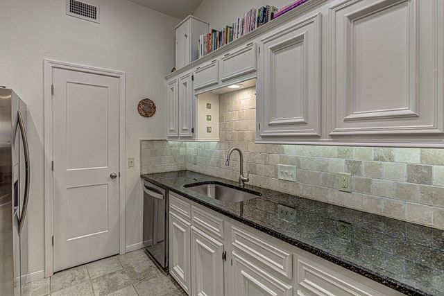 507 Mountain Dr, Horseshoe Bay, TX 78657