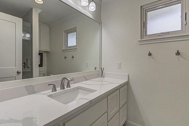 507 Mountain Dr, Horseshoe Bay, TX 78657