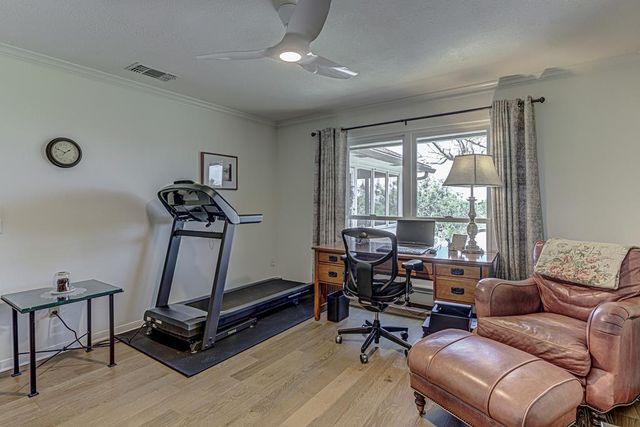 507 Mountain Dr, Horseshoe Bay, TX 78657