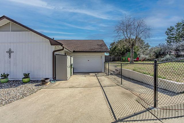 507 Mountain Dr, Horseshoe Bay, TX 78657