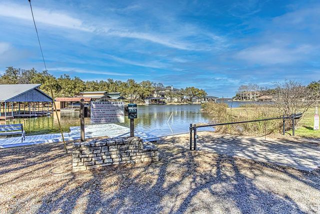 507 Mountain Dr, Horseshoe Bay, TX 78657