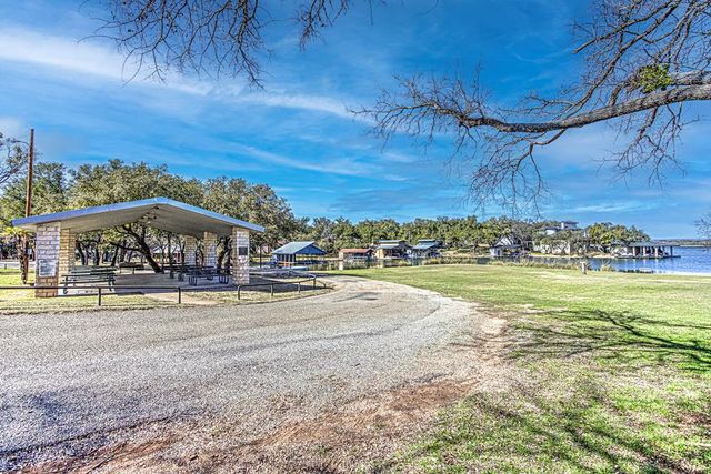 507 Mountain Dr, Horseshoe Bay, TX 78657