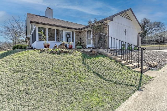 507 Mountain Dr, Horseshoe Bay, TX 78657