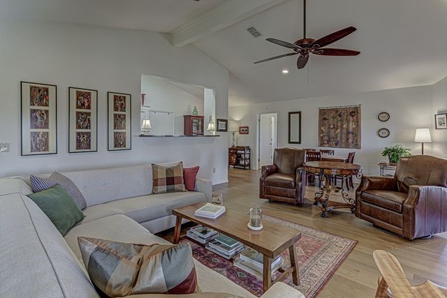 507 Mountain Dr, Horseshoe Bay, TX 78657